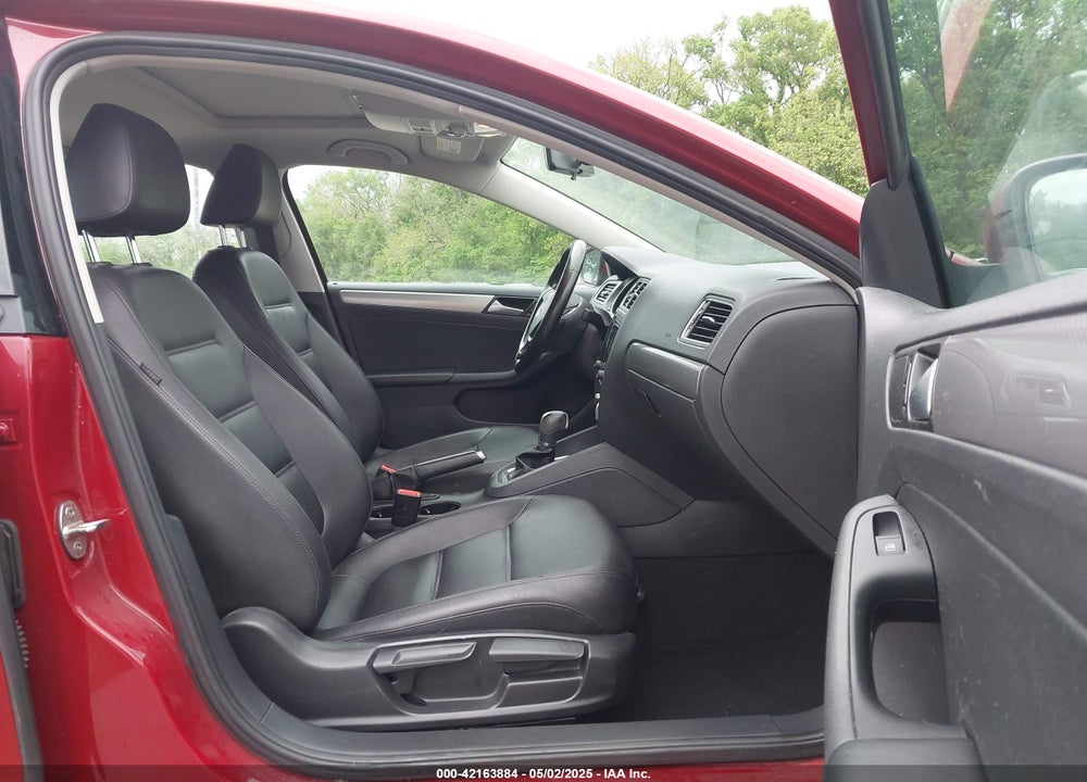 2017 VOLKSWAGEN JETTA VIN: 3VWDB7AJ8HM275777