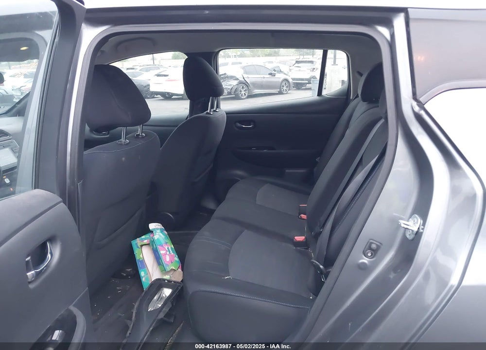 2018 NISSAN LEAF SV VIN: 1N4AZ1CP0JC308655