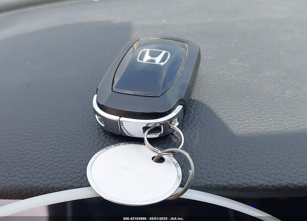 2023 HONDA HR-V VIN: 3CZRZ1H55PM746657