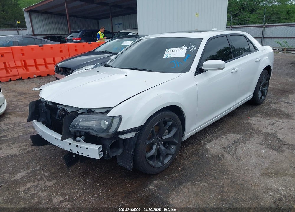 2022 CHRYSLER 300 VIN: 2C3CCABG3NH214380