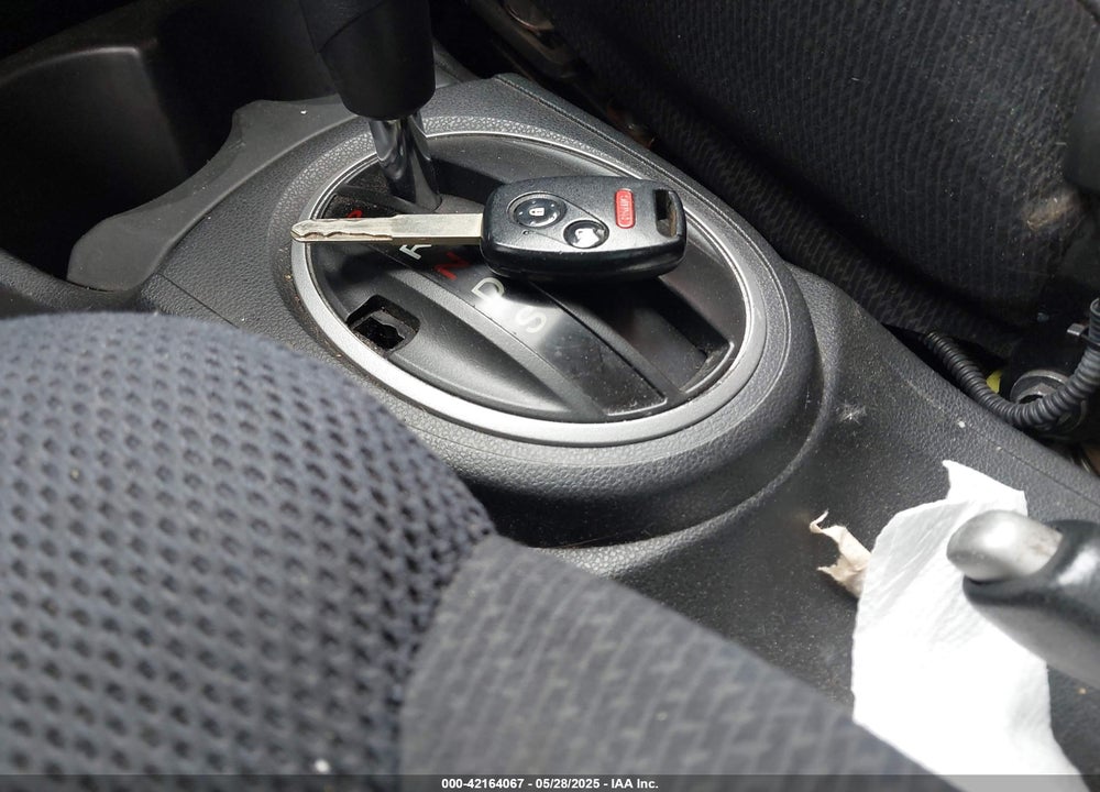 2013 HONDA FIT SPORT VIN: JHMGE8H58DC035192
