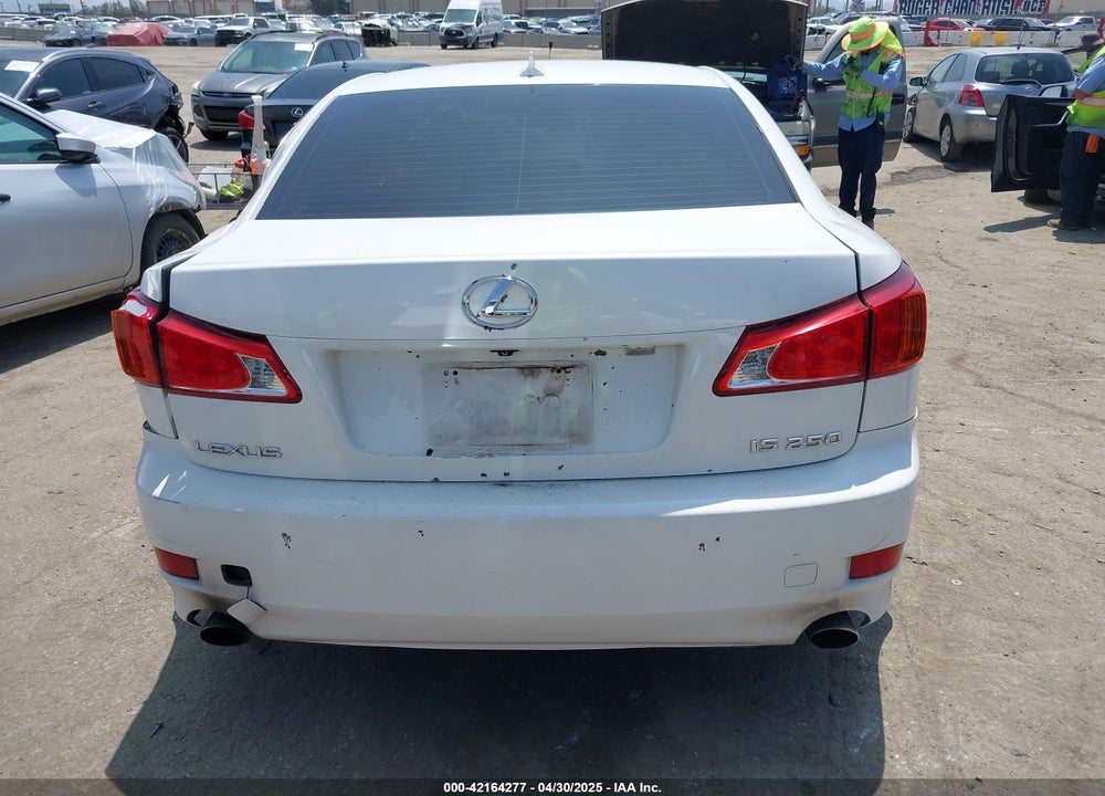 2009 LEXUS IS 250 VIN: JTHBK262892085774