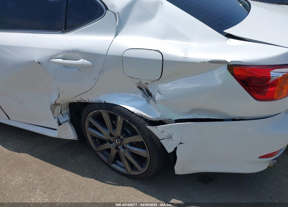 2009 LEXUS IS 250 VIN: JTHBK262892085774