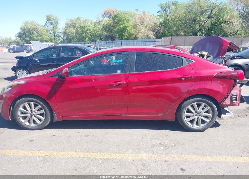 2016 HYUNDAI ELANTRA VIN: KMHDH4AE3GU586929