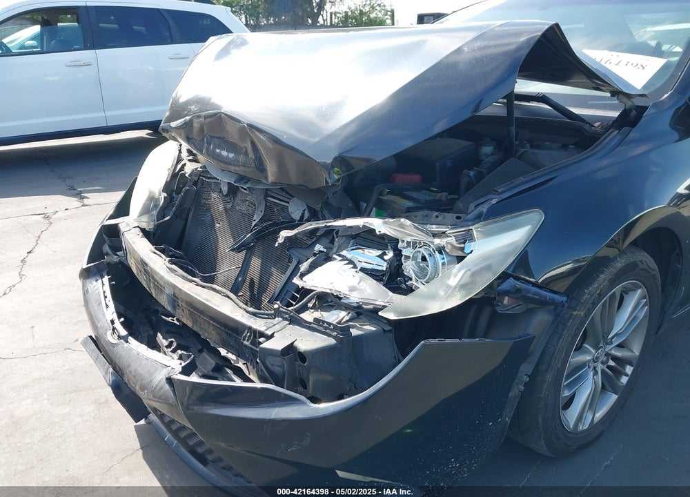 2015 TOYOTA CAMRY SE VIN: 4T1BF1FK8FU890475