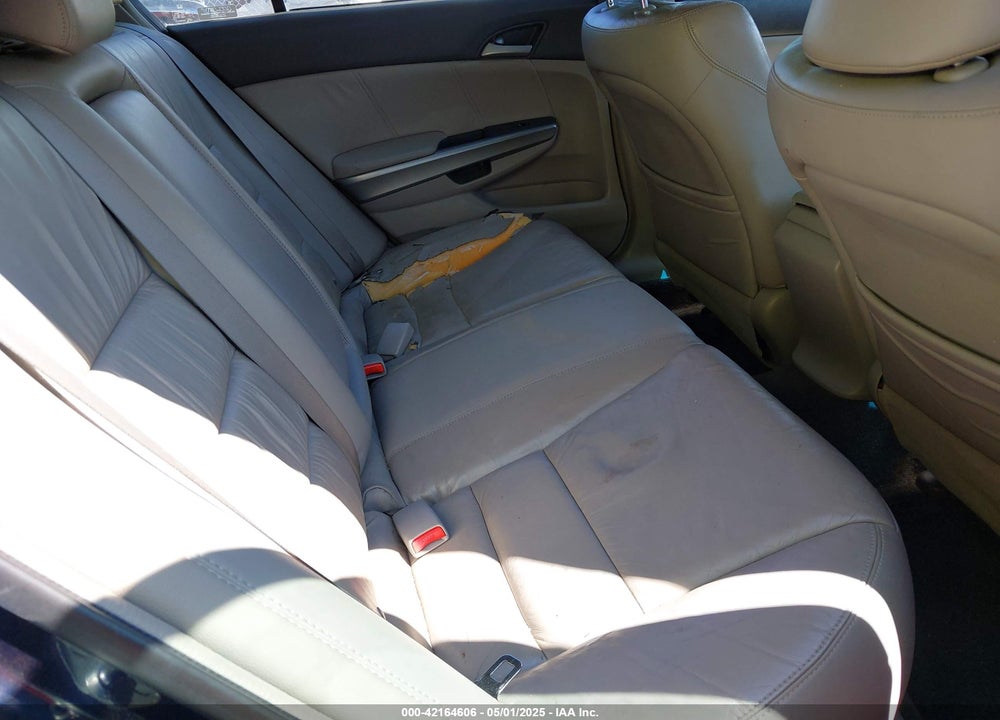 2009 HONDA ACCORD VIN: 1HGCP26889A127444