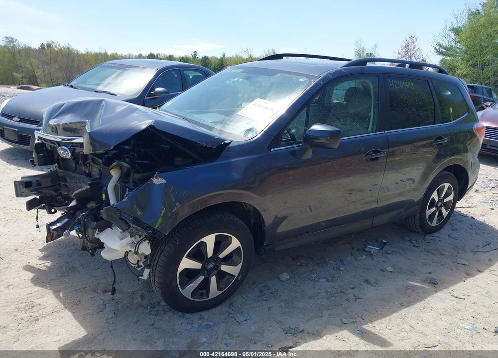 2018 SUBARU FORESTER VIN: JF2SJARC1JH615055