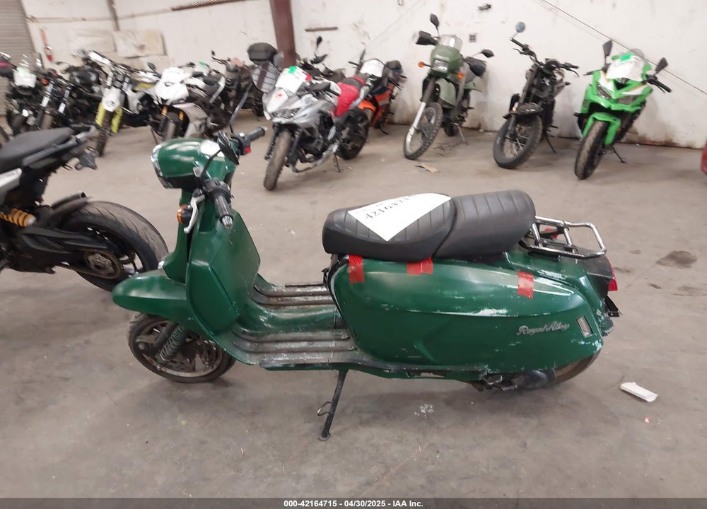 2022 ROYAL ALLOY GRAND TOURER VIN: L5RGTT5C7NU000124