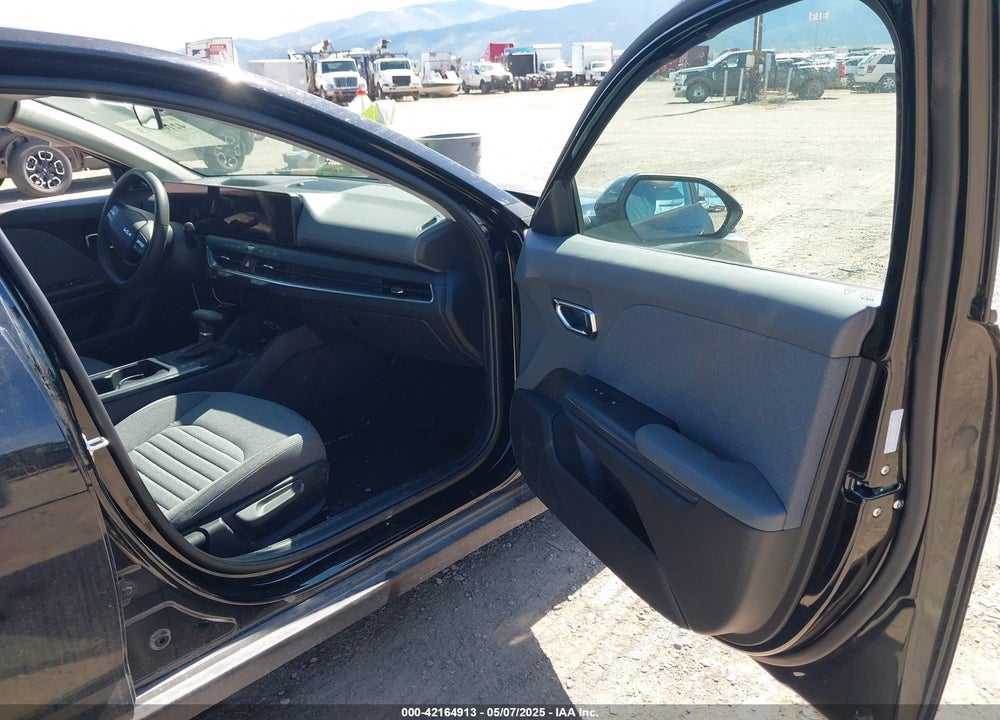 2025 KIA K4 VIN: 3KPFU4DE5SE005426