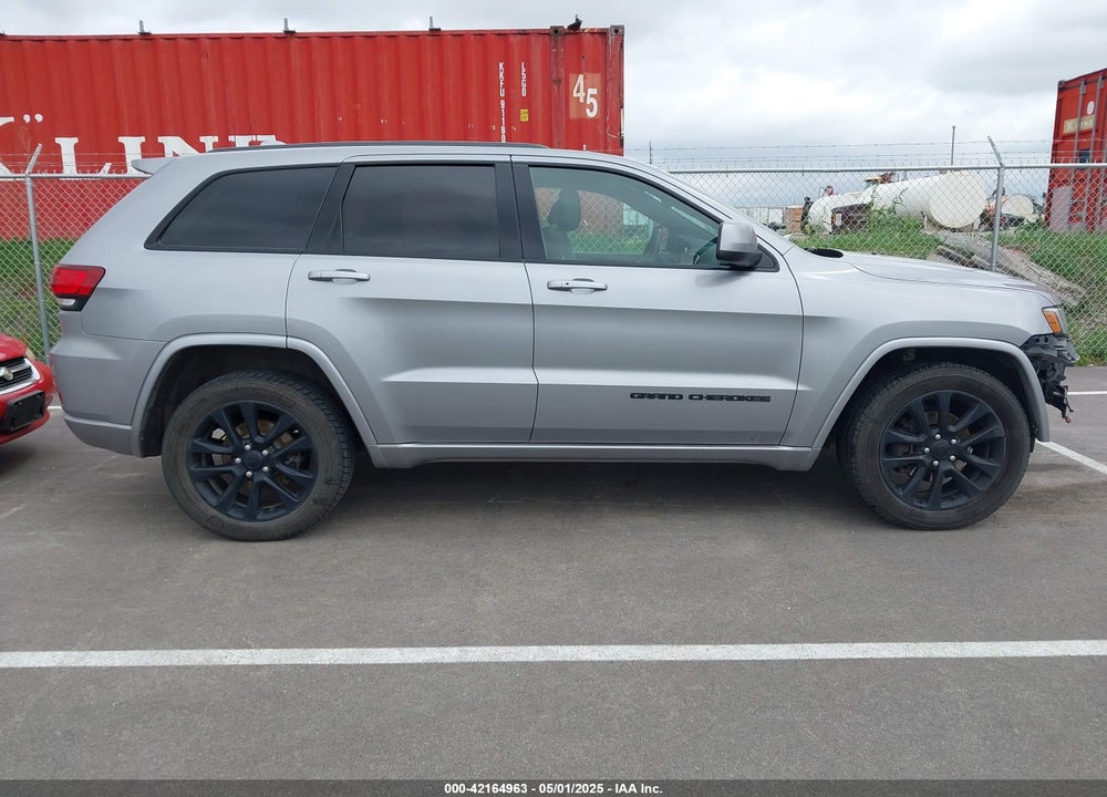 2017 JEEP GRAND CHEROKEE VIN: 1C4RJFAG1HC701921