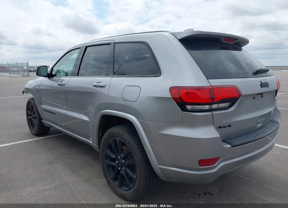 2017 JEEP GRAND CHEROKEE VIN: 1C4RJFAG1HC701921