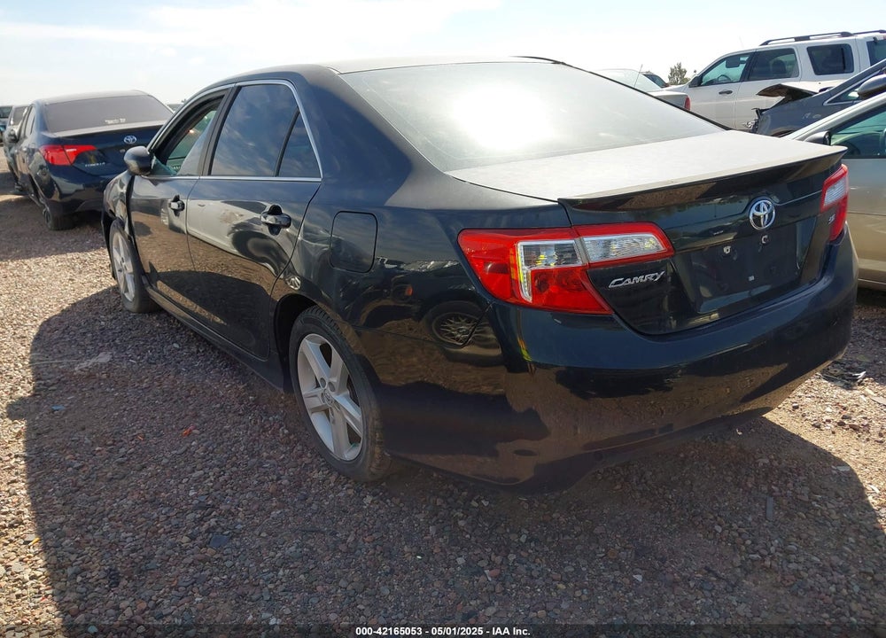 2014 TOYOTA CAMRY SE VIN: 4T1BF1FK3EU431143