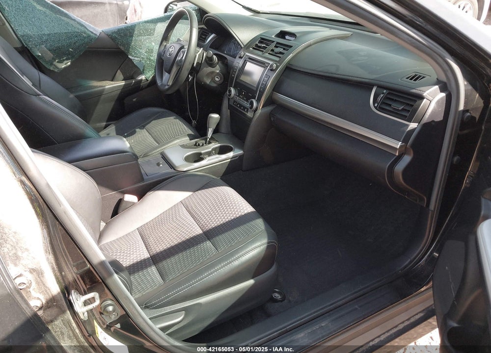 2014 TOYOTA CAMRY SE VIN: 4T1BF1FK3EU431143