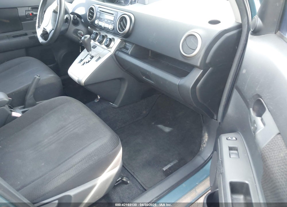 2008 SCION XB VIN: JTLKE50E981049436