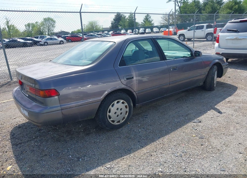 1999 TOYOTA CAMRY LE VIN: 4T1BG22K9XU865840