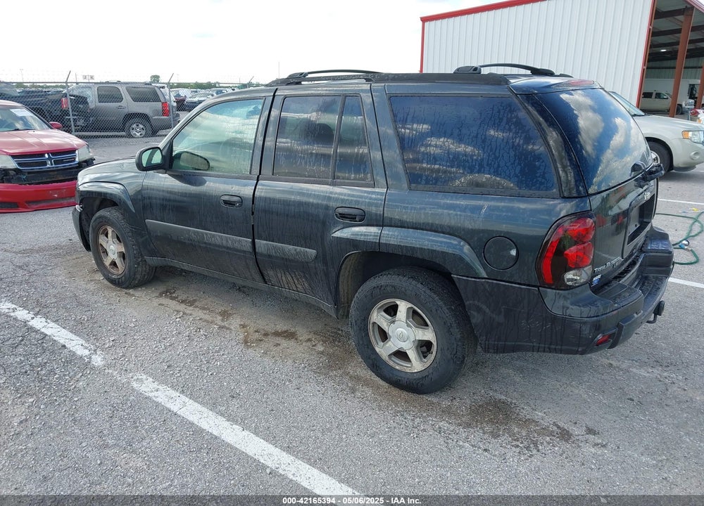 2005 CHEVROLET TRAILBLAZER VIN: 1GNDT13S352210929