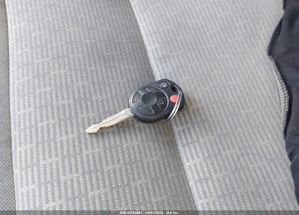 2010 FORD FUSION SE VIN: 3FAHP0HA5AR228241