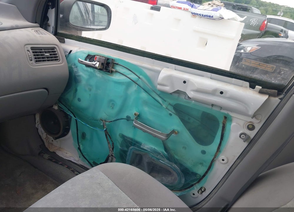 2003 TOYOTA PRIUS VIN: JT2BK12U330083316