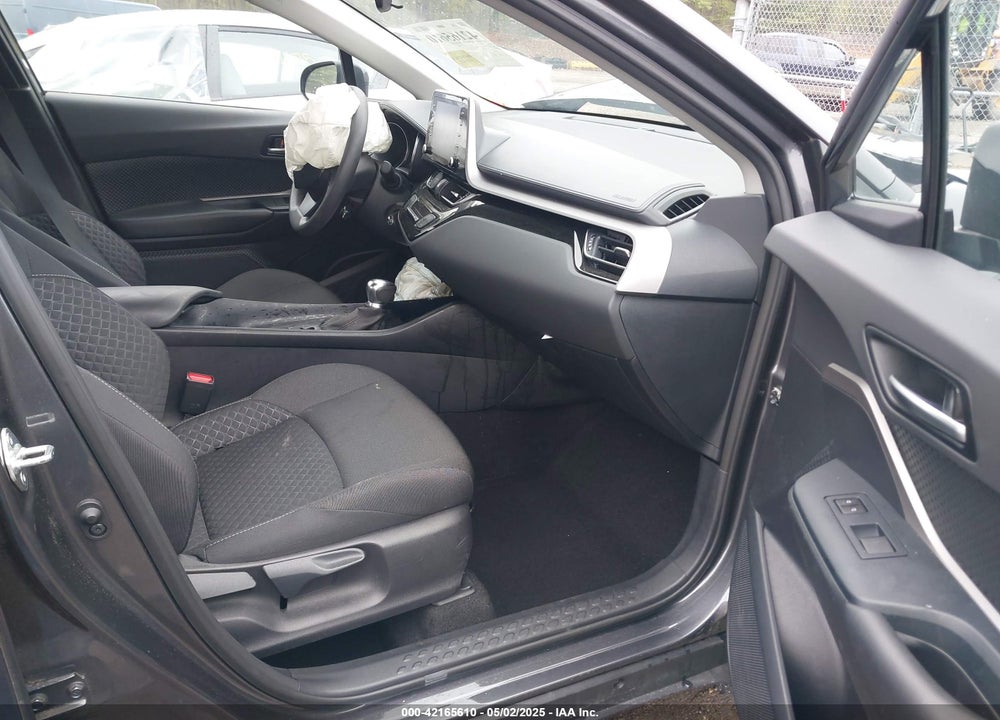2021 TOYOTA C-HR VIN: NMTKHMBX3MR125580