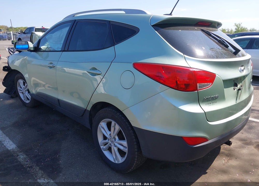 2010 HYUNDAI TUCSON VIN: KM8JU3AC9AU044197