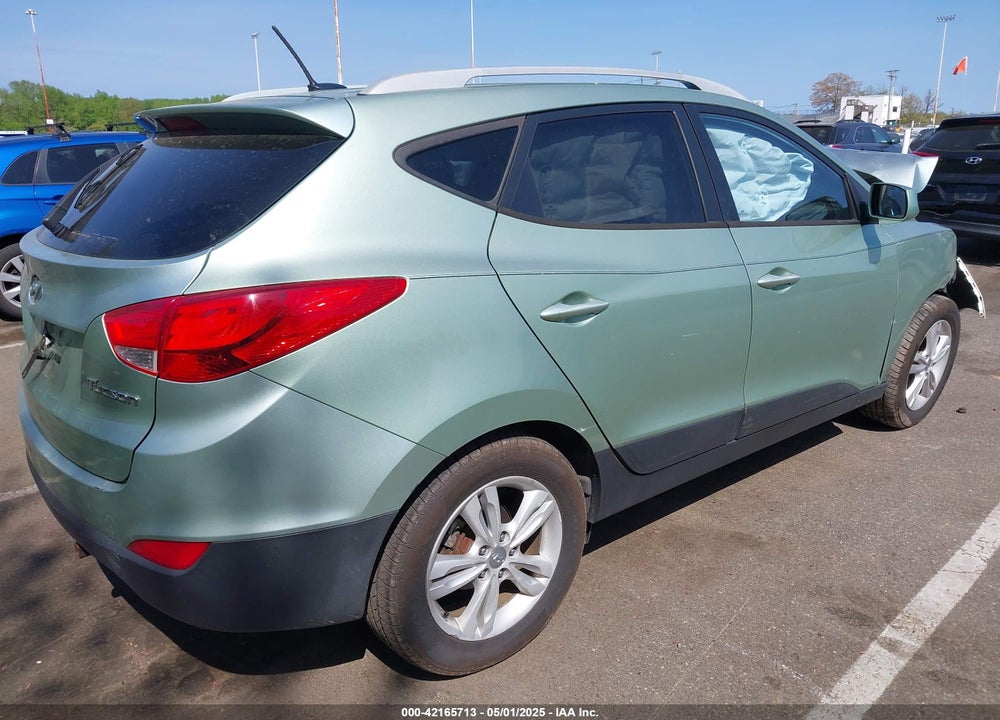 2010 HYUNDAI TUCSON VIN: KM8JU3AC9AU044197
