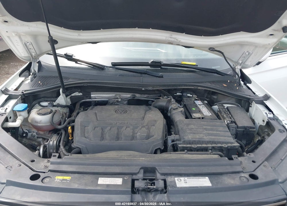 2018 VOLKSWAGEN TIGUAN 2.0T SE/2.0T SEL VIN: 3VV3B7AX8JM044789