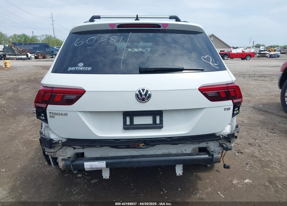 2018 VOLKSWAGEN TIGUAN 2.0T SE/2.0T SEL VIN: 3VV3B7AX8JM044789