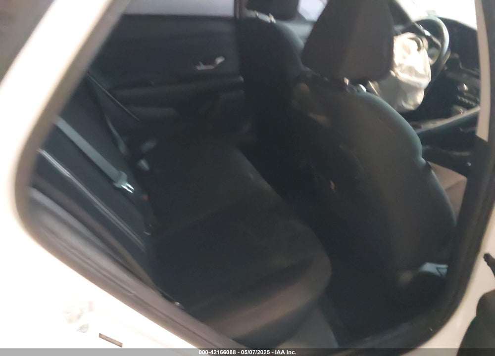 2023 HYUNDAI ELANTRA VIN: 5NPLS4AG7PH100586