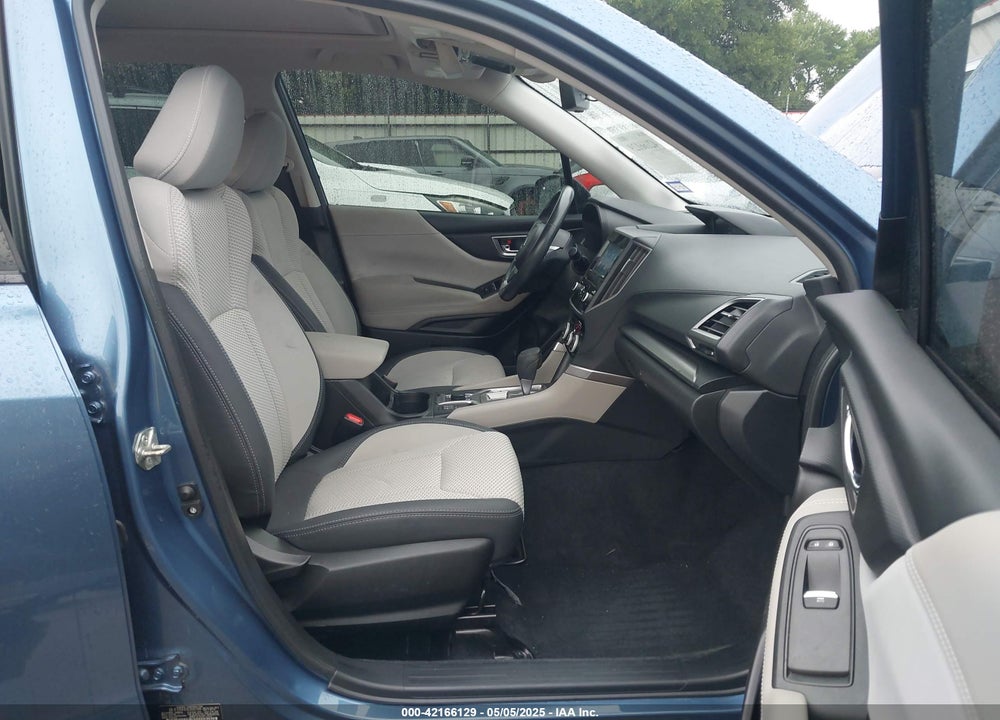 2020 SUBARU FORESTER PREMIUM VIN: JF2SKAJCXLH582388