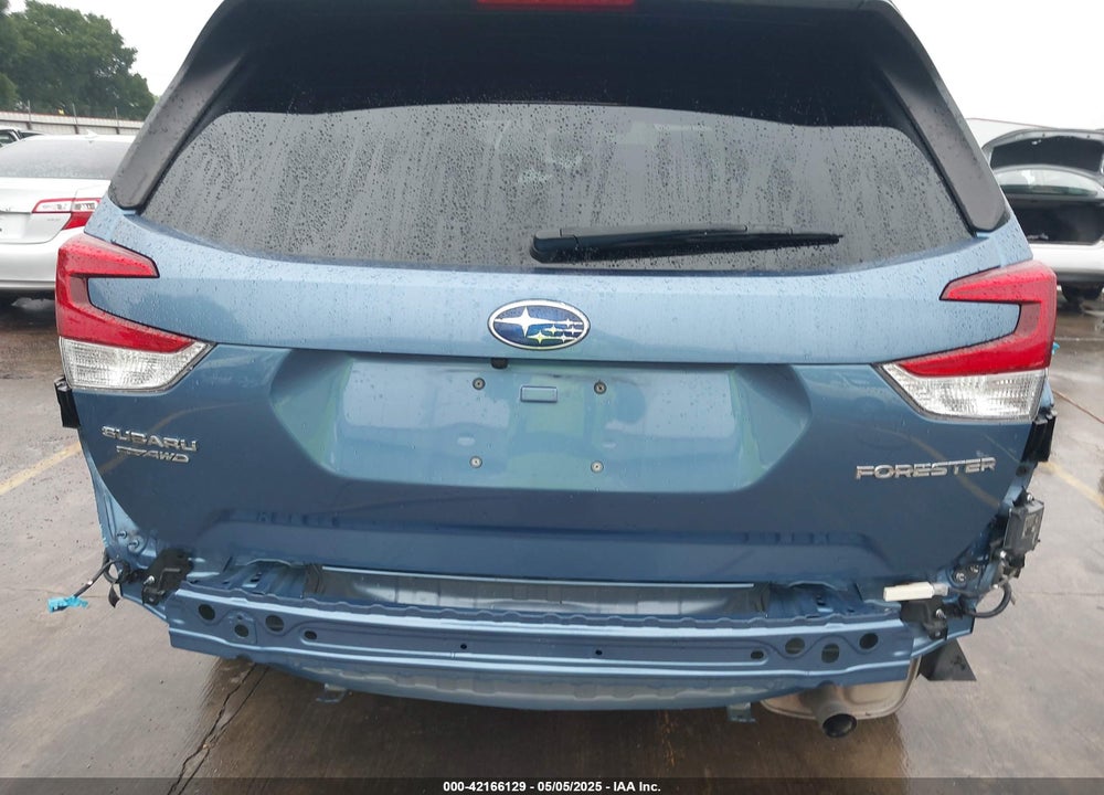 2020 SUBARU FORESTER PREMIUM VIN: JF2SKAJCXLH582388