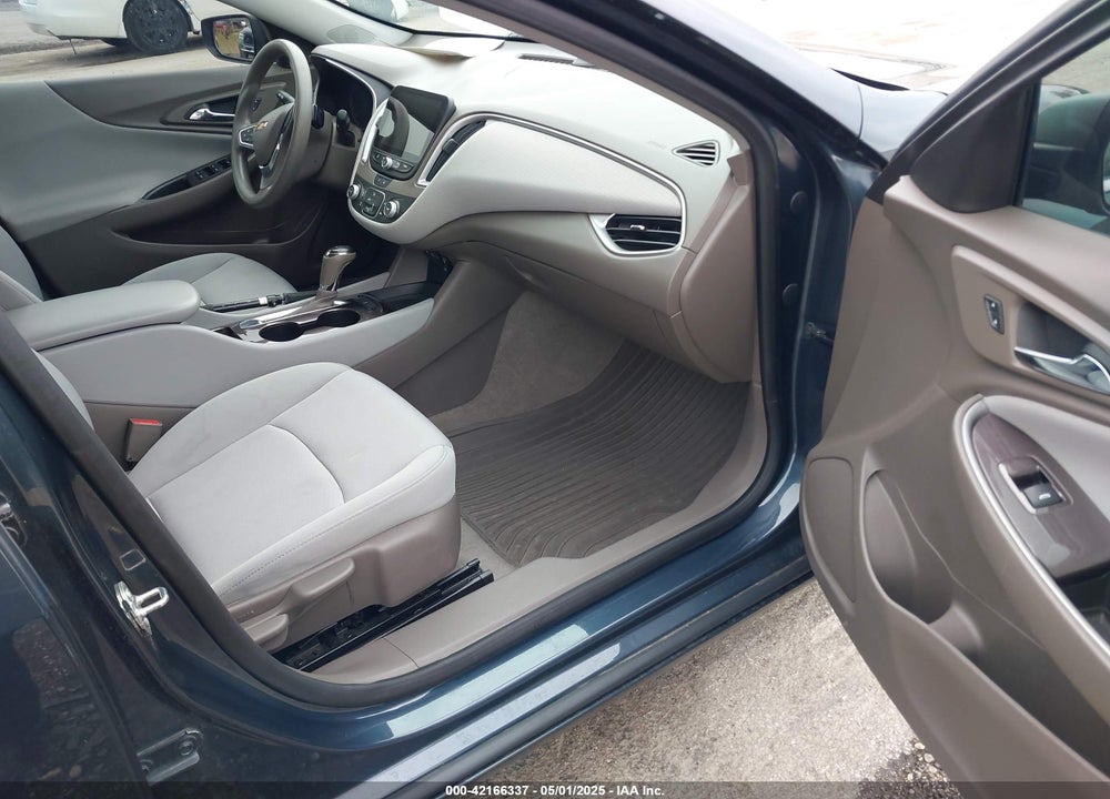 2020 CHEVROLET MALIBU VIN: 1G1ZC5ST2LF079927