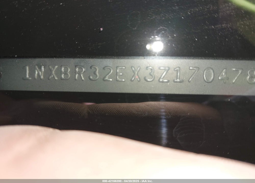 2003 TOYOTA COROLLA CE VIN: 1NXBR32EX3Z170478