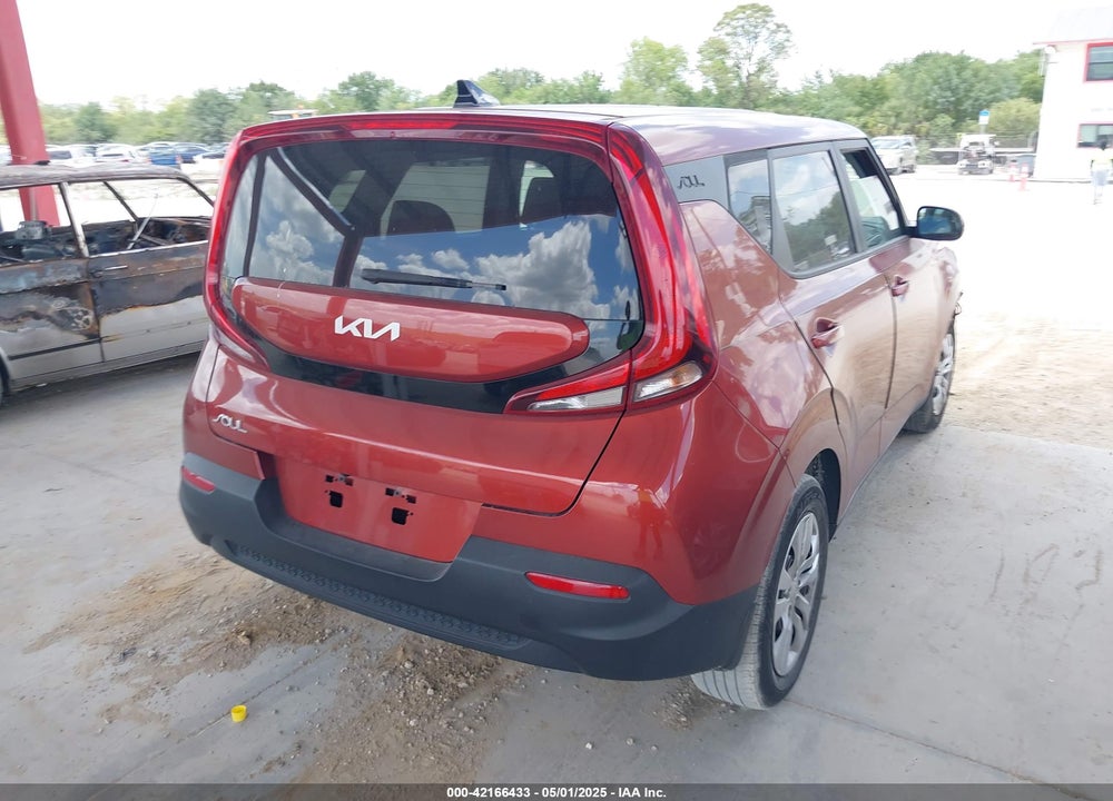 2022 KIA SOUL VIN: KNDJ23AU1N7798671