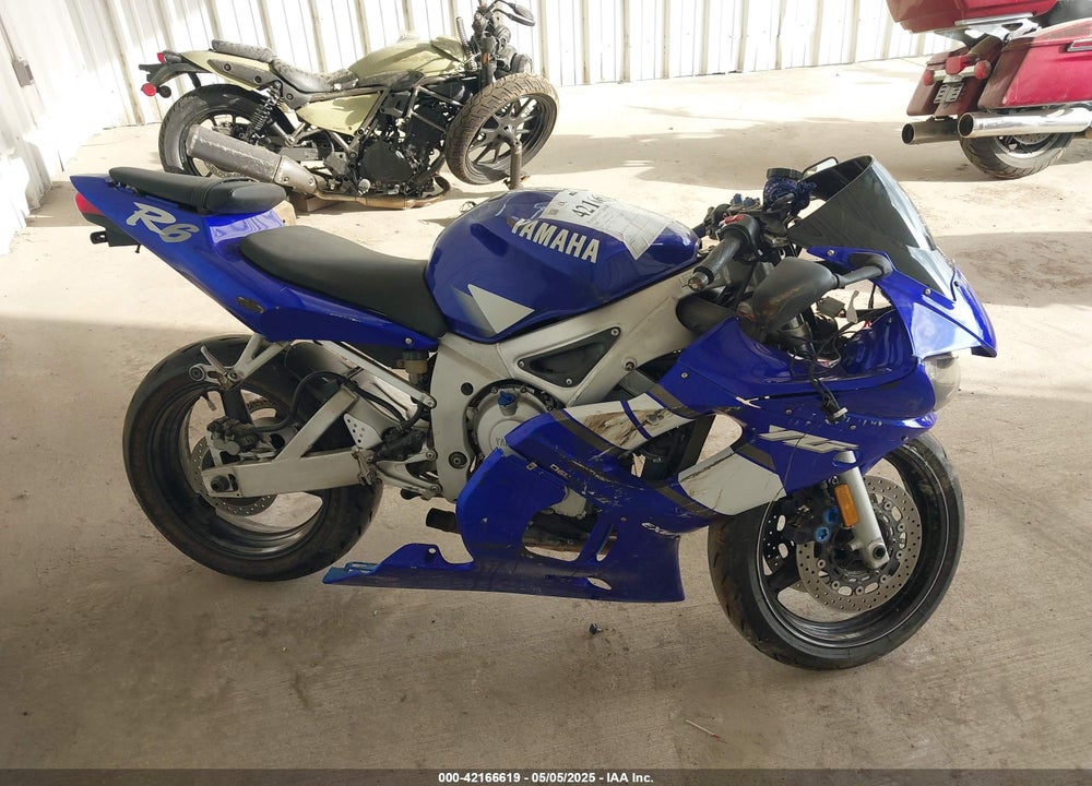 2000 YAMAHA YZFR6 L VIN: JYARJ04E2YA009813