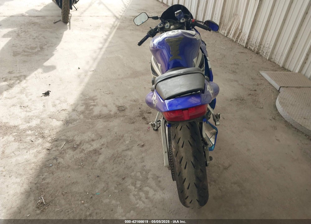 2000 YAMAHA YZFR6 L VIN: JYARJ04E2YA009813