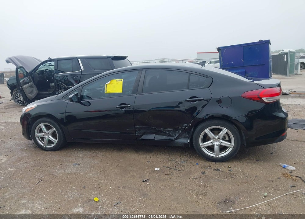 2017 KIA FORTE VIN: 3KPFL4A78HE013179