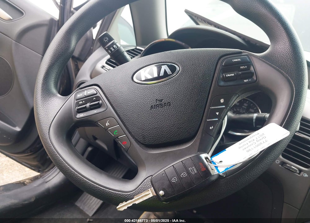 2017 KIA FORTE VIN: 3KPFL4A78HE013179
