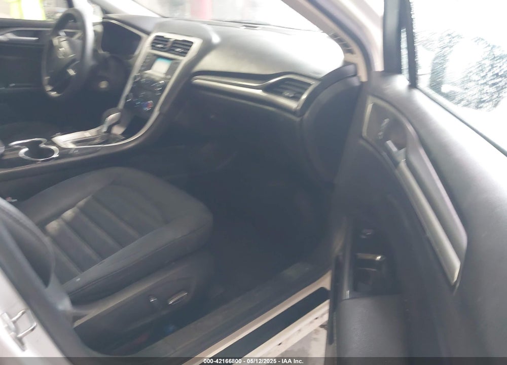 2016 FORD FUSION VIN: 1FA6P0H77G5114717