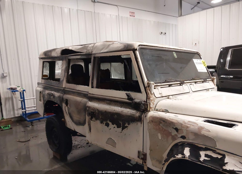1983 LAND ROVER DEFENDER VIN: SALLDHAG8AA190593