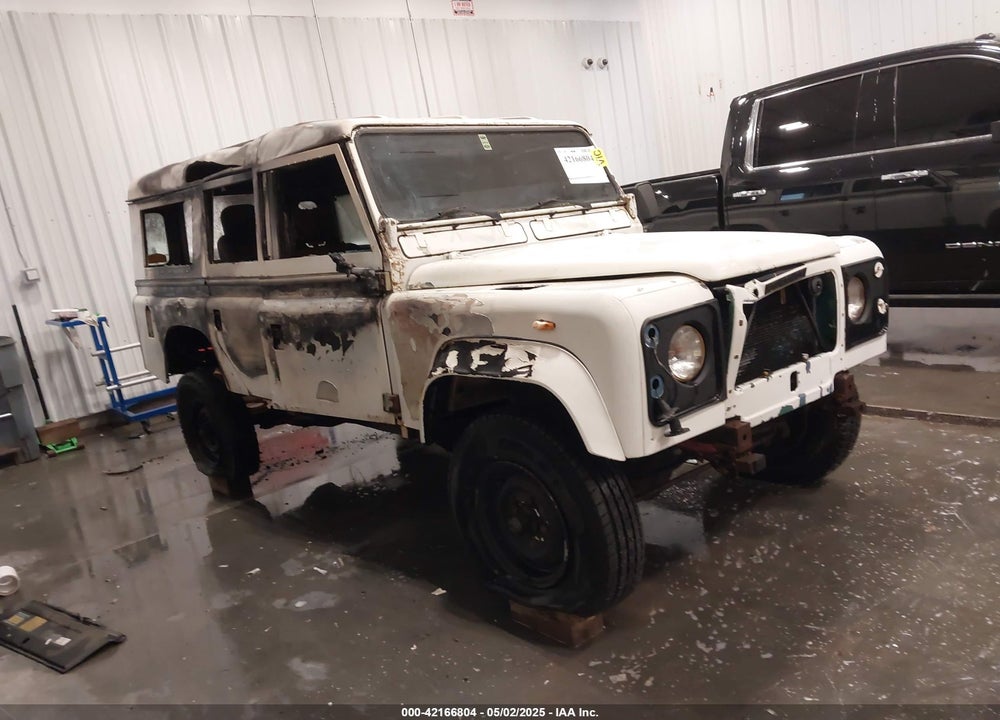 1983 LAND ROVER DEFENDER VIN: SALLDHAG8AA190593