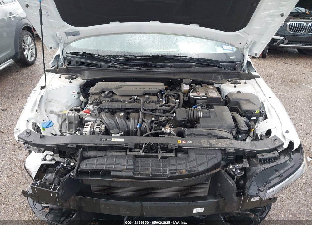 2024 HYUNDAI ELANTRA VIN: KMHLS4DG8RU770843