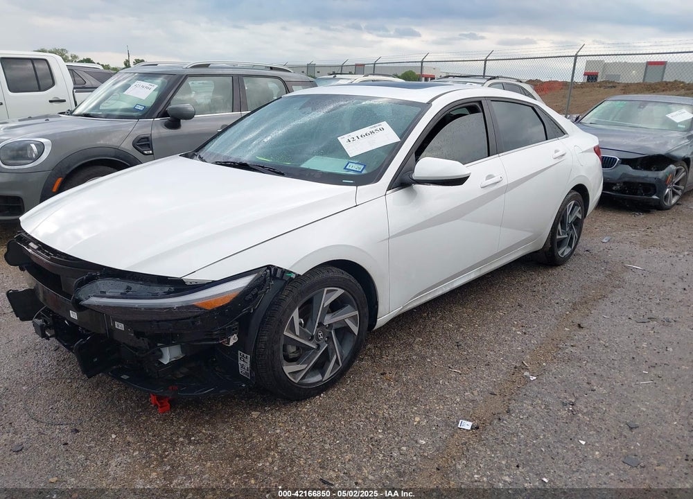 2024 HYUNDAI ELANTRA VIN: KMHLS4DG8RU770843