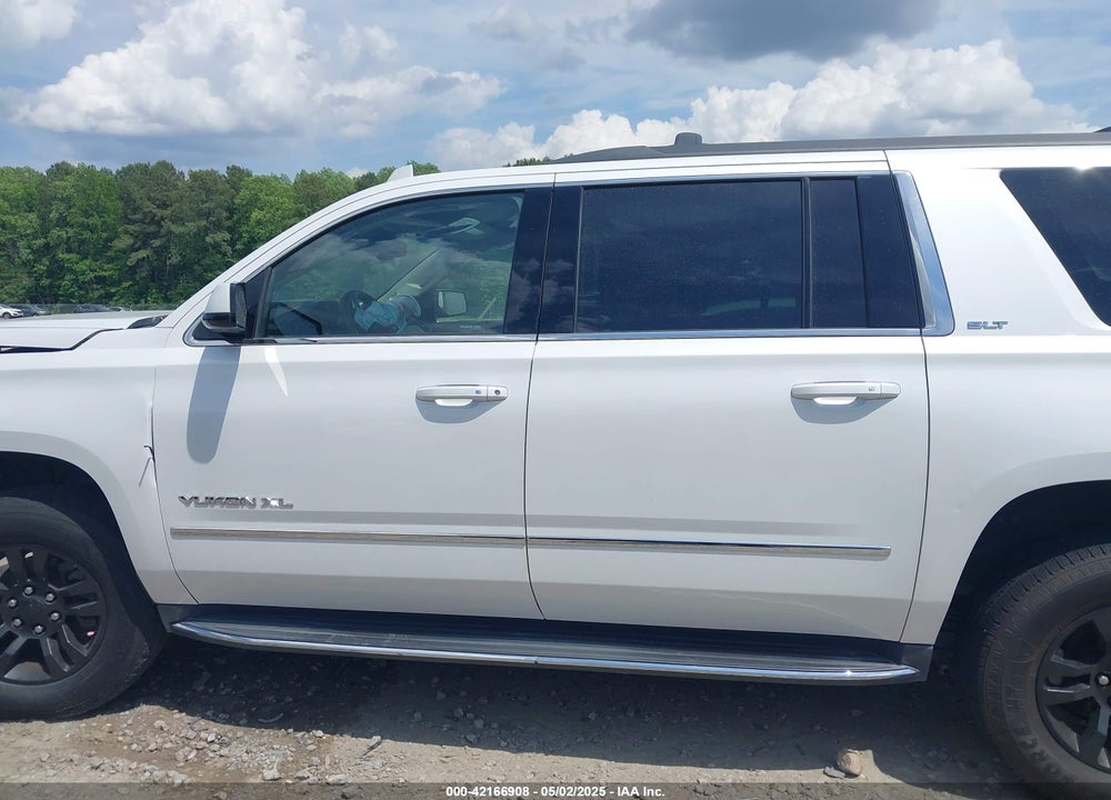2017 GMC YUKON XL SLT VIN: 1GKS2GKC5HR160468