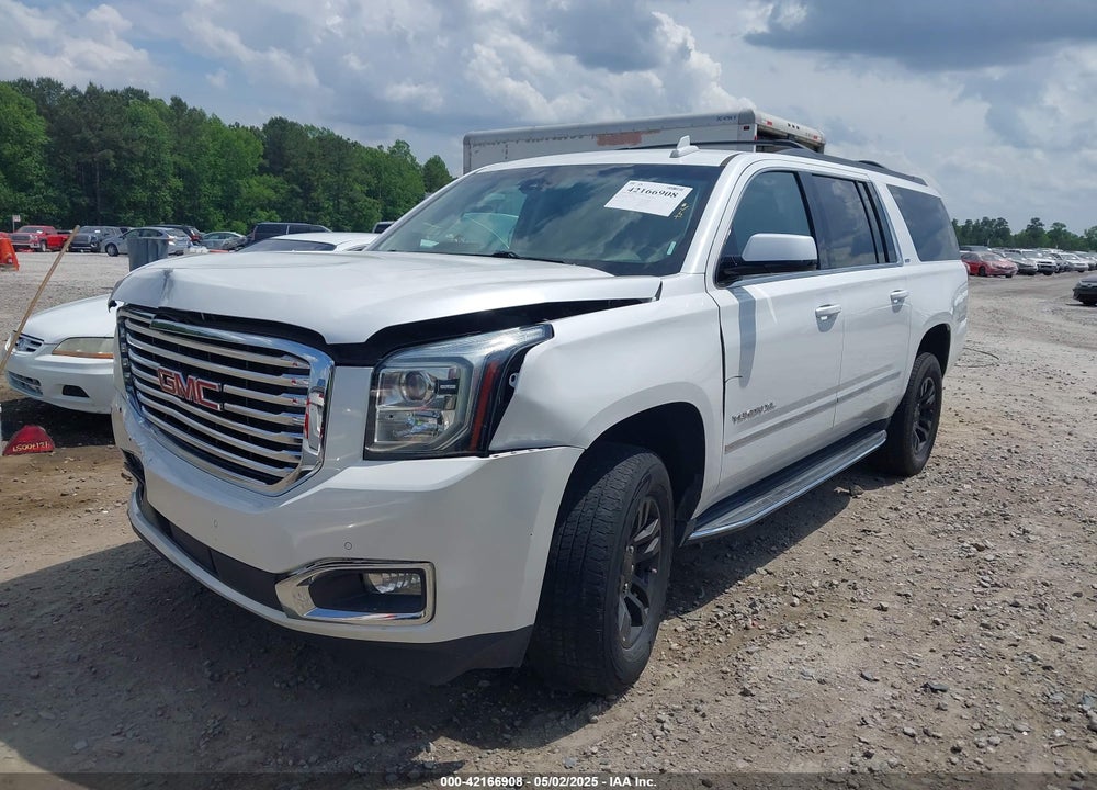 2017 GMC YUKON XL SLT VIN: 1GKS2GKC5HR160468