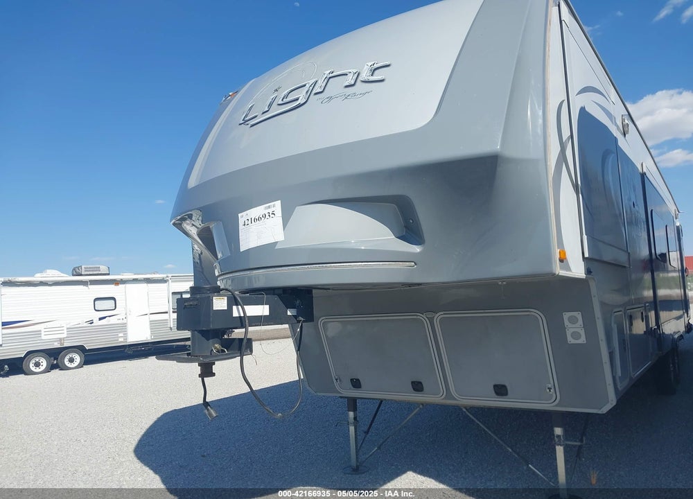 2015 HIGHLAND RIDGE FIFTH WHEEL TRAVEL TRAILER VIN: 58TFX3529F2017955