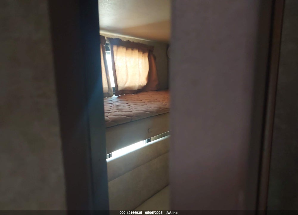 2015 HIGHLAND RIDGE FIFTH WHEEL TRAVEL TRAILER VIN: 58TFX3529F2017955