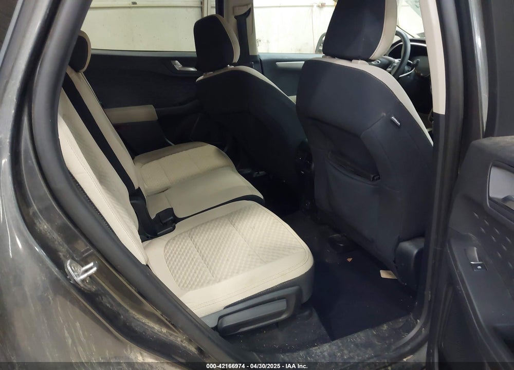 2020 FORD ESCAPE VIN: 1FMCU9G67LUA50211