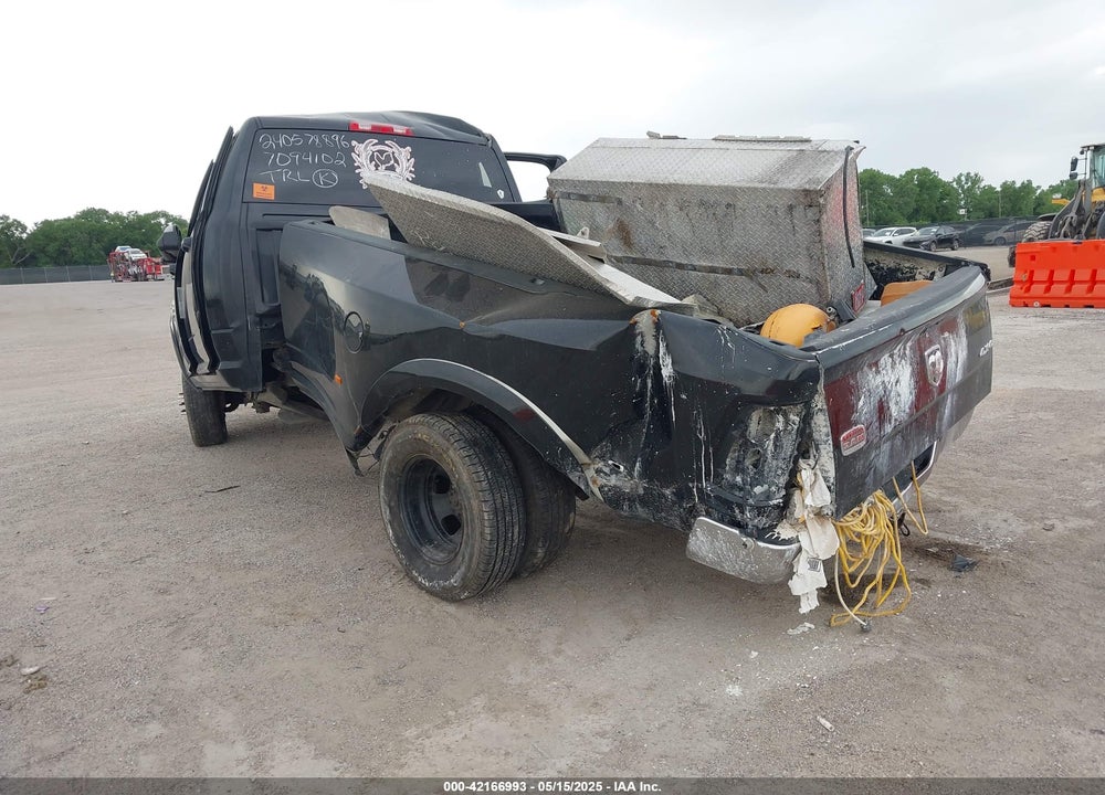 2017 RAM 3500 TRADESMAN  4X4 8' BOX VIN: 3C63RRGL1HG751758