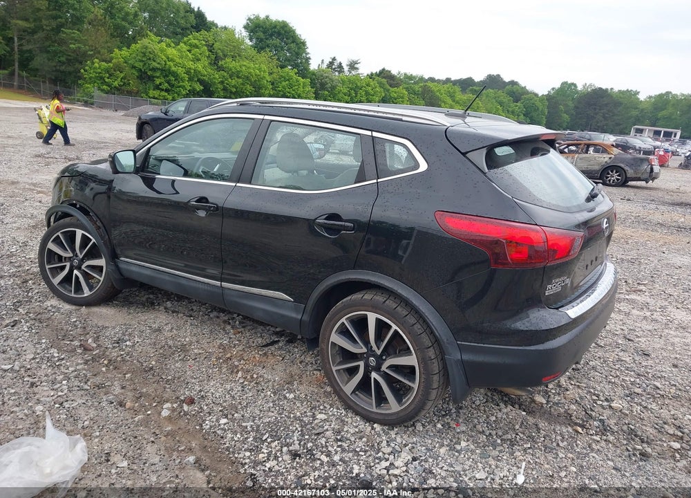 2017 NISSAN ROGUE SPORT VIN: JN1BJ1CP5HW020583