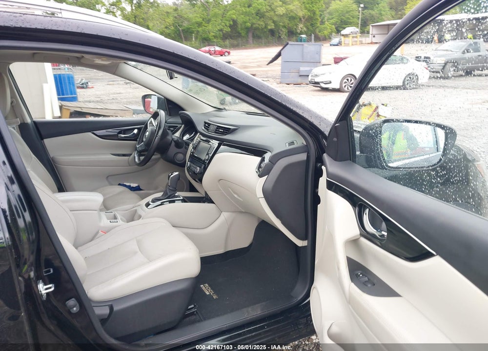 2017 NISSAN ROGUE SPORT VIN: JN1BJ1CP5HW020583